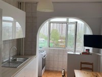 Inchiriez apartament cu 3 camere metrou Lujerului Pet friendly